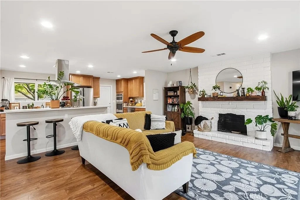 1137 Julie Drive 18.jpeg