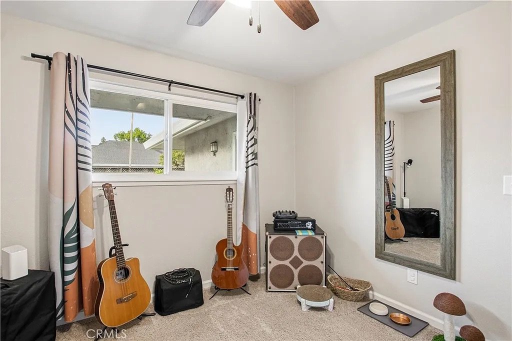 1137 Julie Drive 28.jpeg