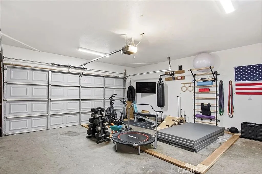 1137 Julie Drive 42.jpeg