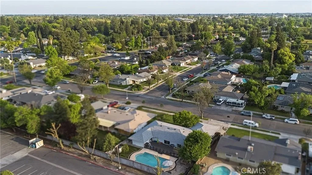 1137 Julie Drive 43.jpeg