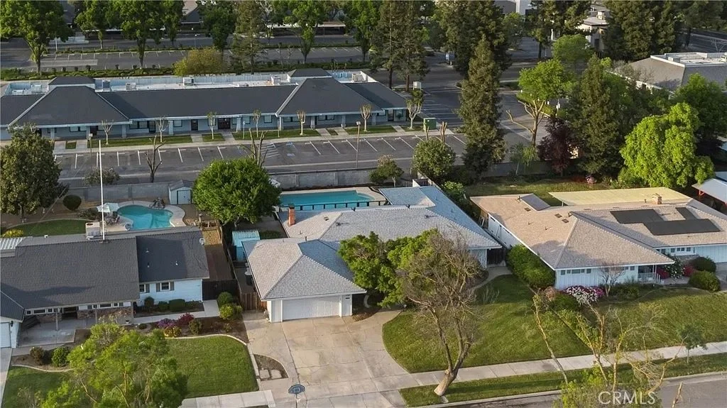 1137 Julie Drive 44.jpeg