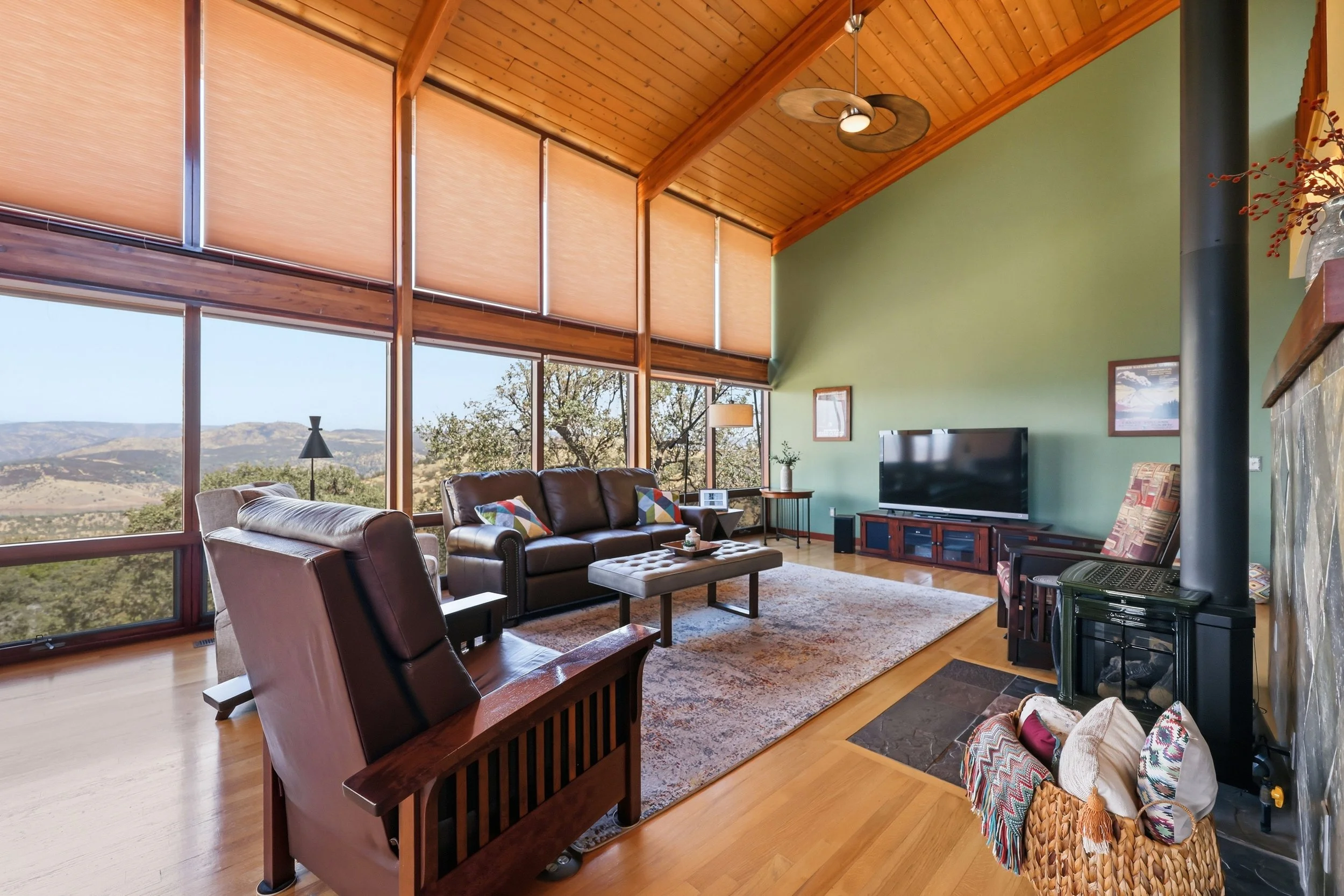 9256 Lazo Way_3.jpg