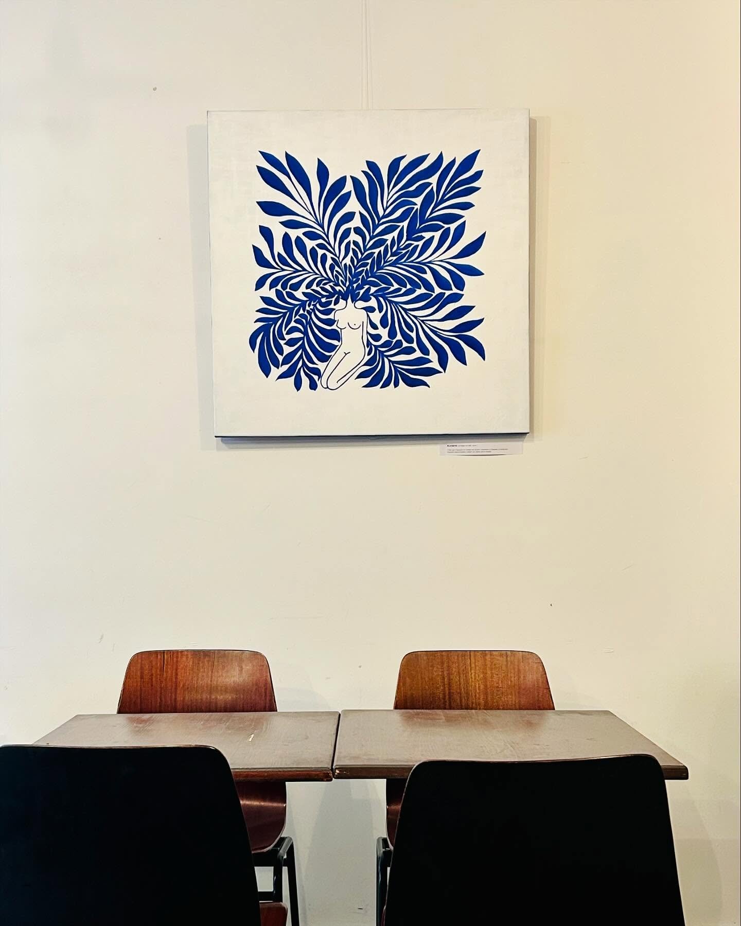 B L O O M I N G 
Acrylique sur toile 

@cantinelaroquette 

Expo Blue Mood &agrave; voir ou &agrave; revoir 💙 

Ps: il para&icirc;t que de regarder de l&rsquo;art le ventre plein est extr&ecirc;mement bon pour la sant&eacute; 😉