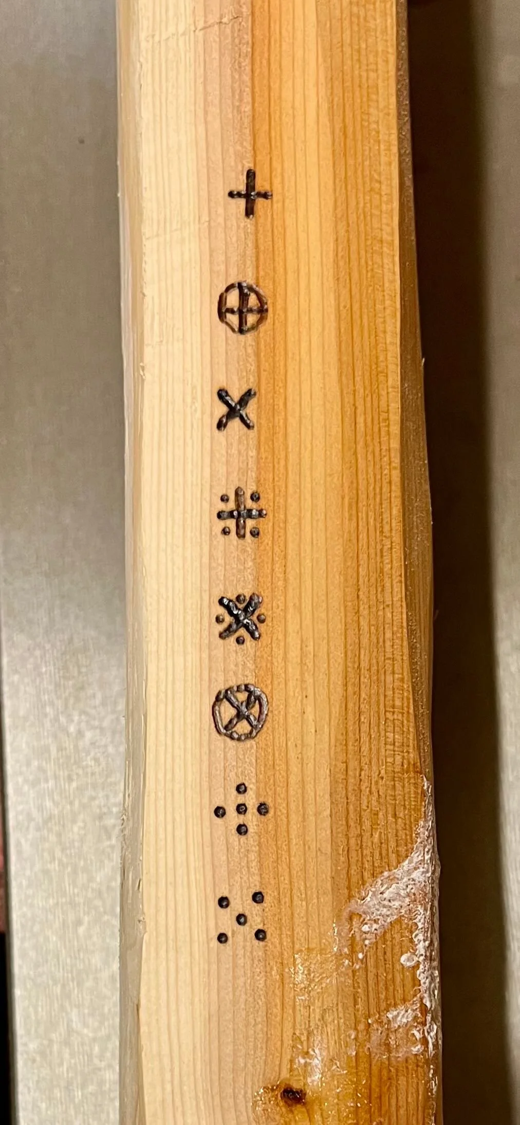 Examples of birth arrow passes on an English longbow.