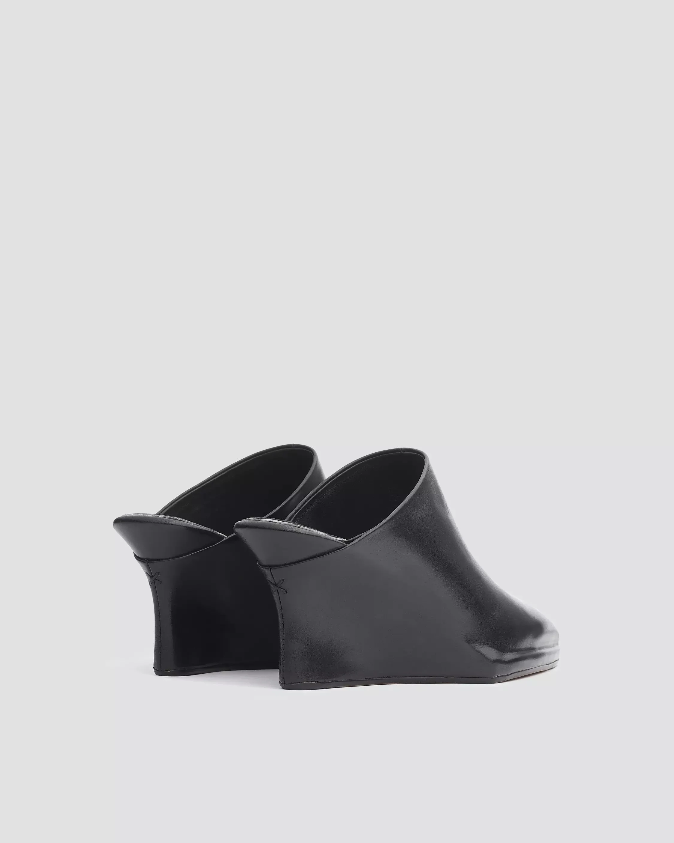 Eclipse-Mule---Leather-001 (2).jpeg