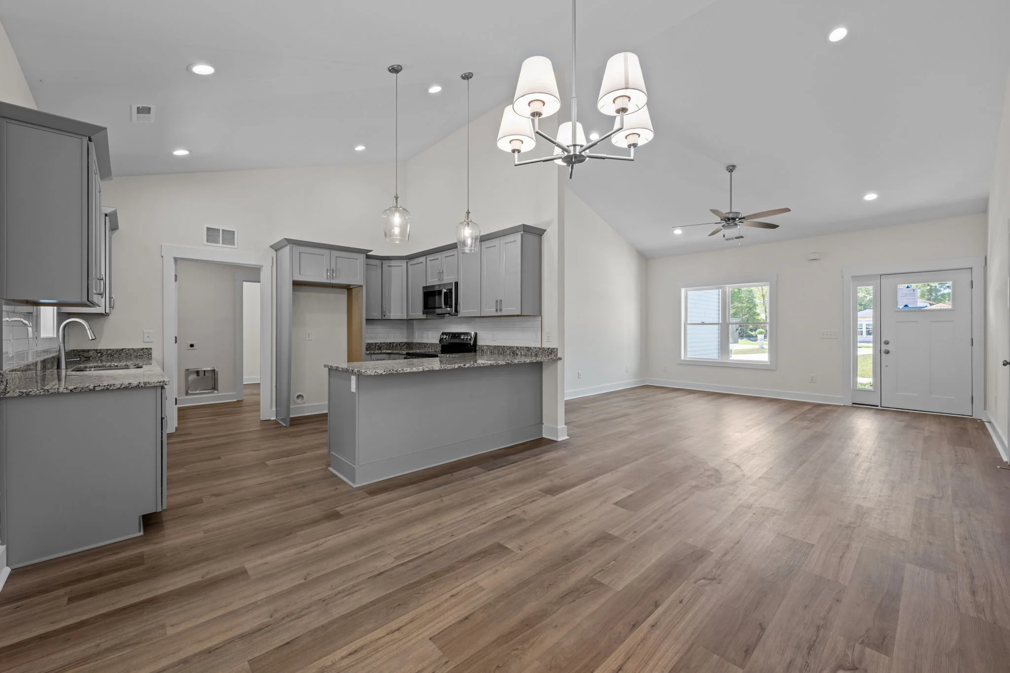 Southport Bonus Dining/Kitchen