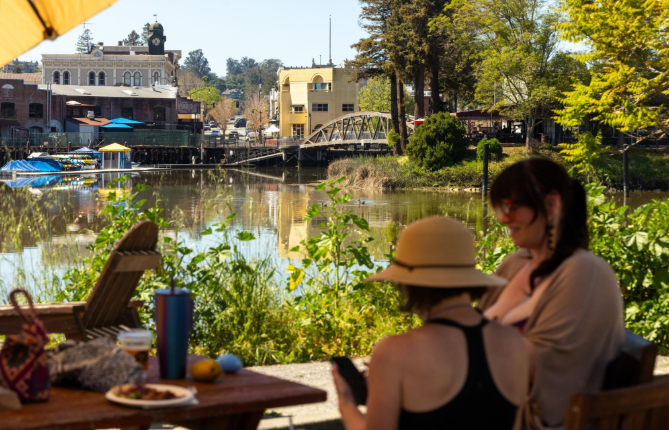 SF Standard recommends Petaluma River Park as Great Spot for a Stroll in between Bites