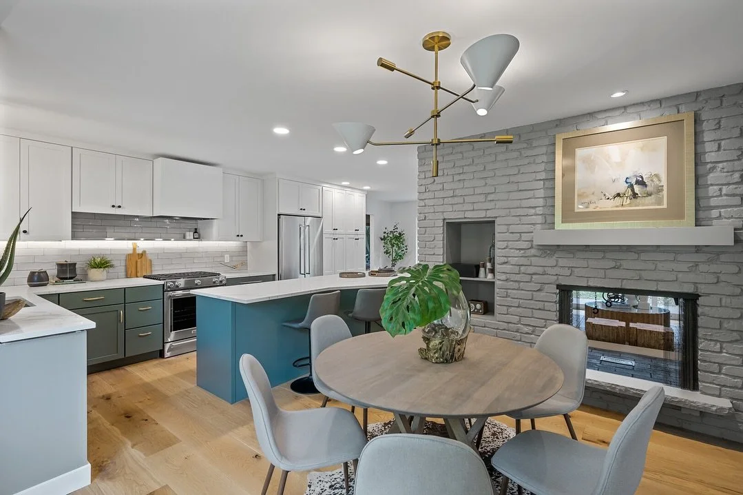 Cue the fireworks and the fun! Happy 4th of July, everyone! We hope you all have an amazing weekend! 🇺🇸✨🙃