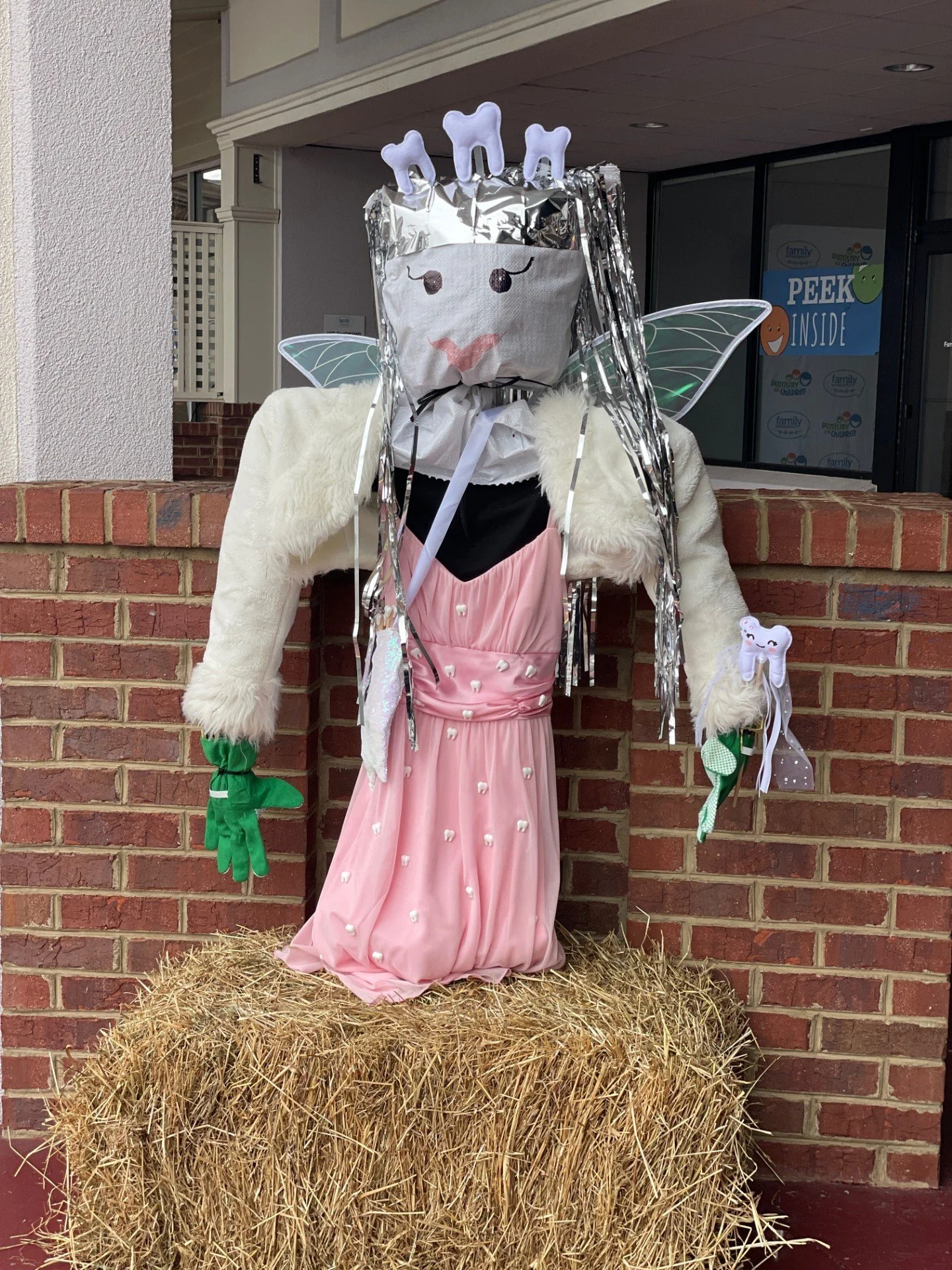 "Toothscary Luna" Dentistry for Children and Family Orthodontics