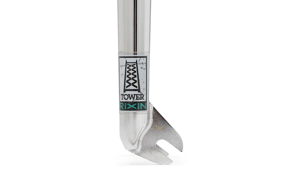 RIXIN-TOWER-FORK-CHROME-STUDIO-DETAIL-1000.webp