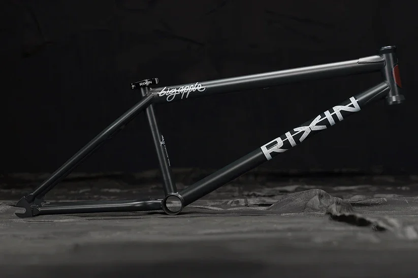 RIXIN Bill Perry Signature Big Apple Frame