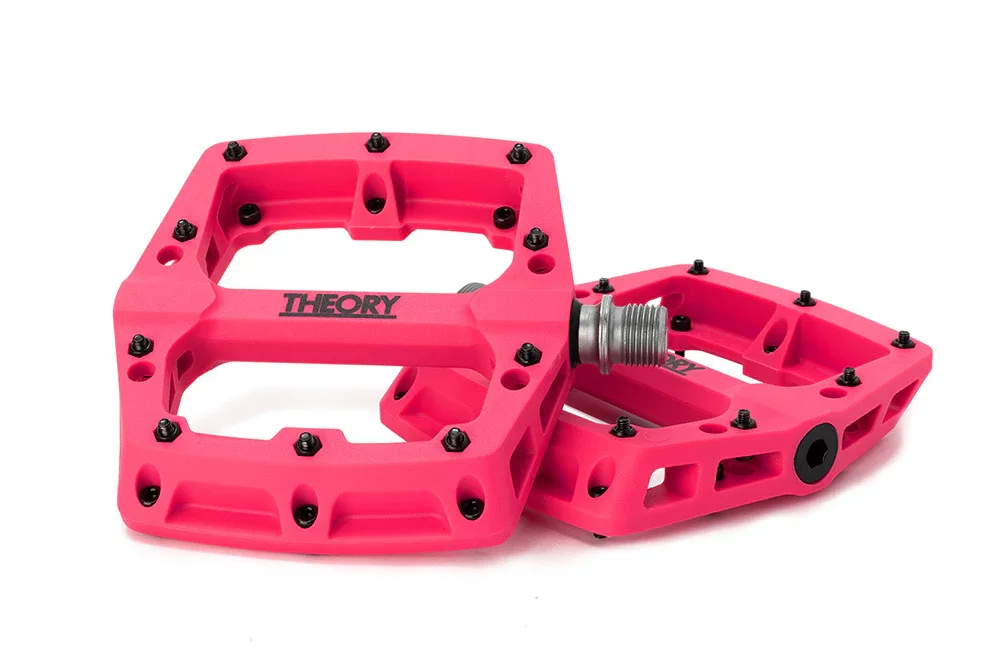 THEORY_MEDIAN_PEDAL_PINK2_SM.webp