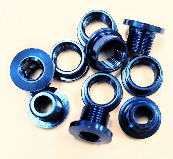 MCS_ALLOY_CHAINRING_BOLT_BLUE.600.jpg
