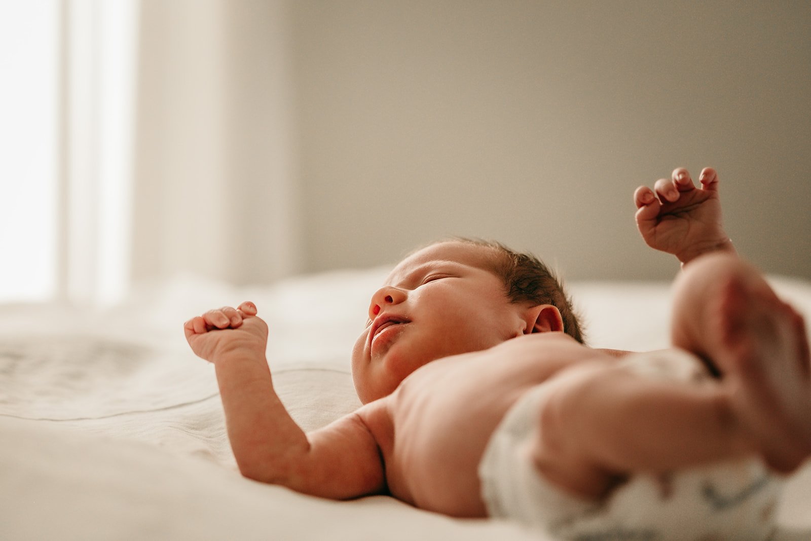 peaceful-newborn-solo-portrait-bedroom.jpg