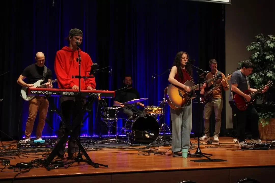 We'd love to worship with you tomorrow at 10am!🙌 
#church #htxchurch #worship #houstonchurch #houston