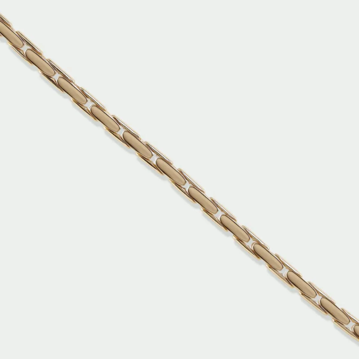 tutti-Gold-Refine-Bracelet-detail.jpg