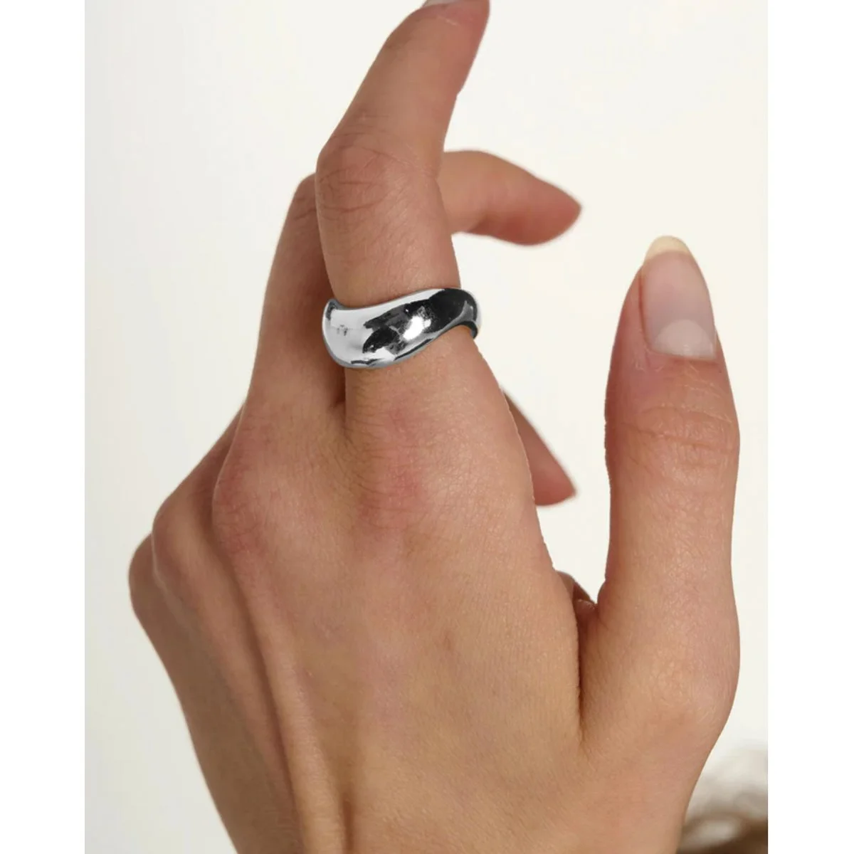 Tutti-Silver-Wave-Ring-.jpg