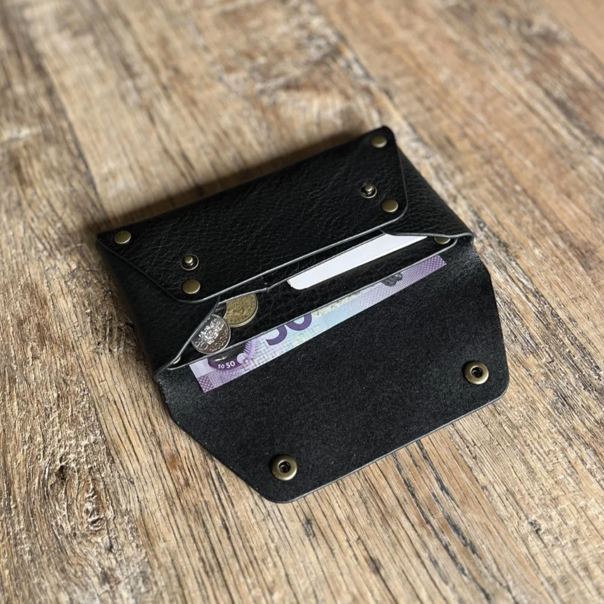Loma-Stevie-Wallet-Black.jpg