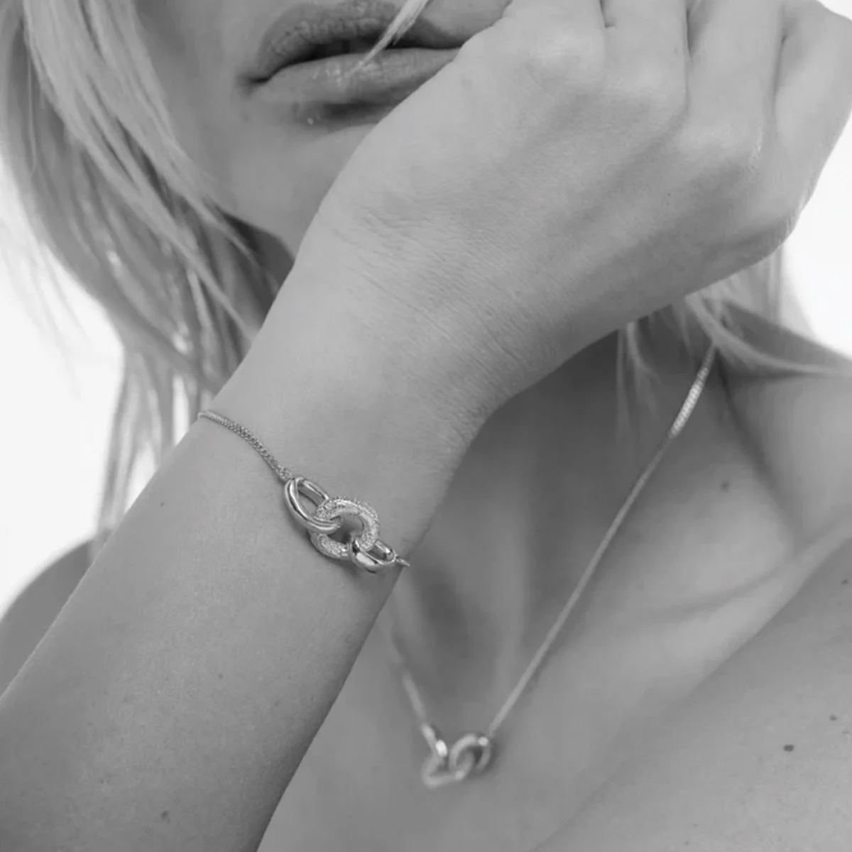 Tutti-Silver-Bind-Bracelet-Model.jpg
