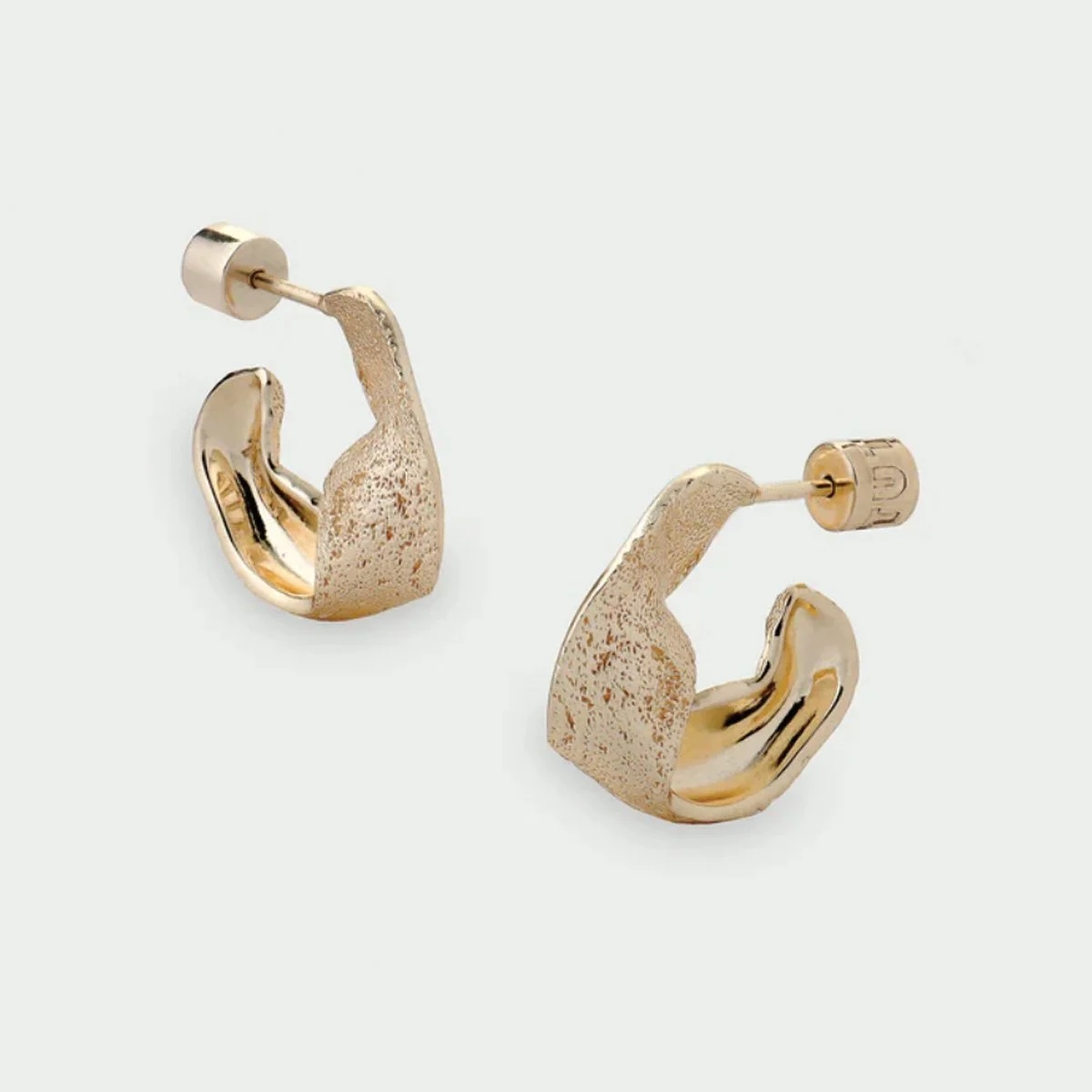Gold-Wave-Earrings-Tutti.jpg