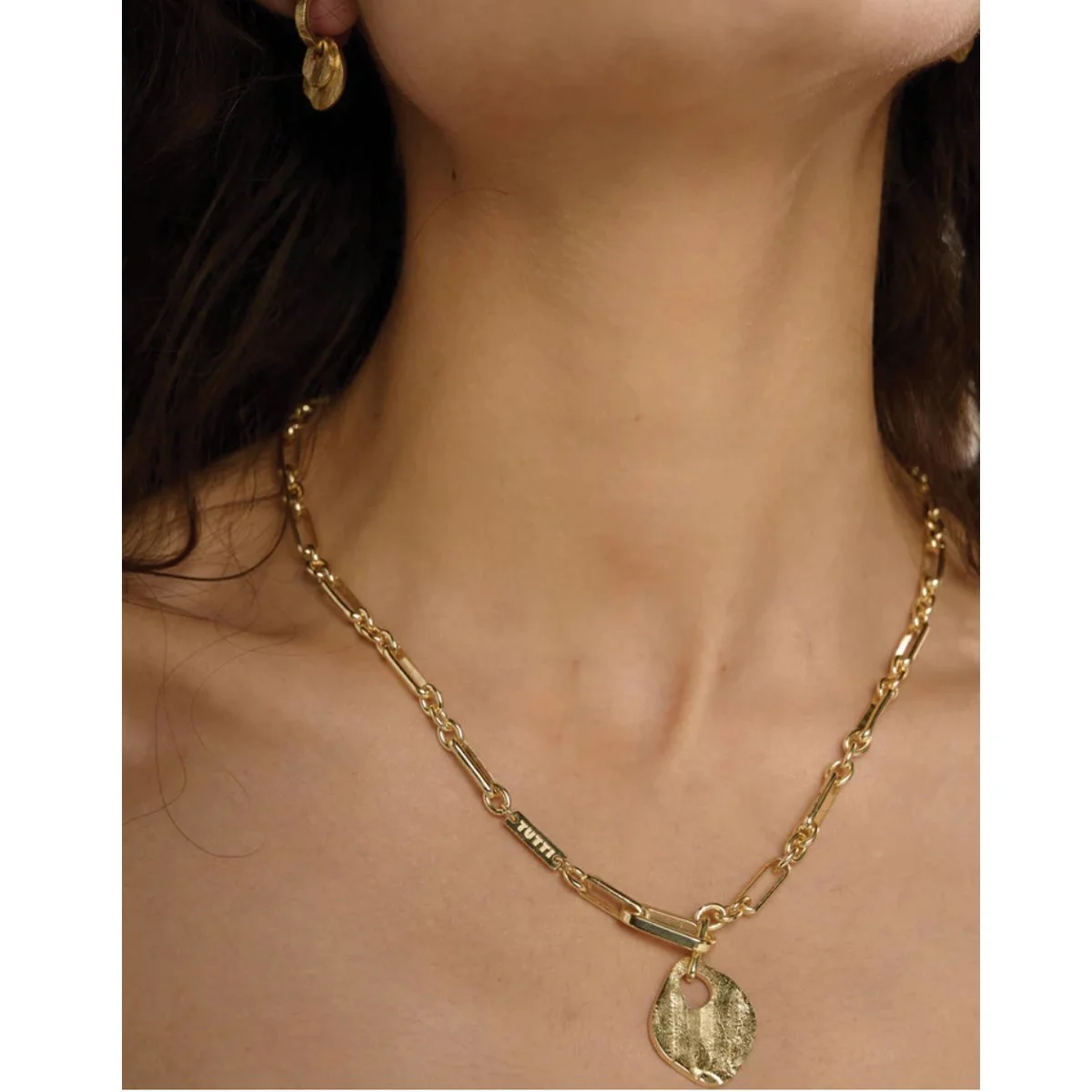 Gold-Lariat-Necklace-.jpg