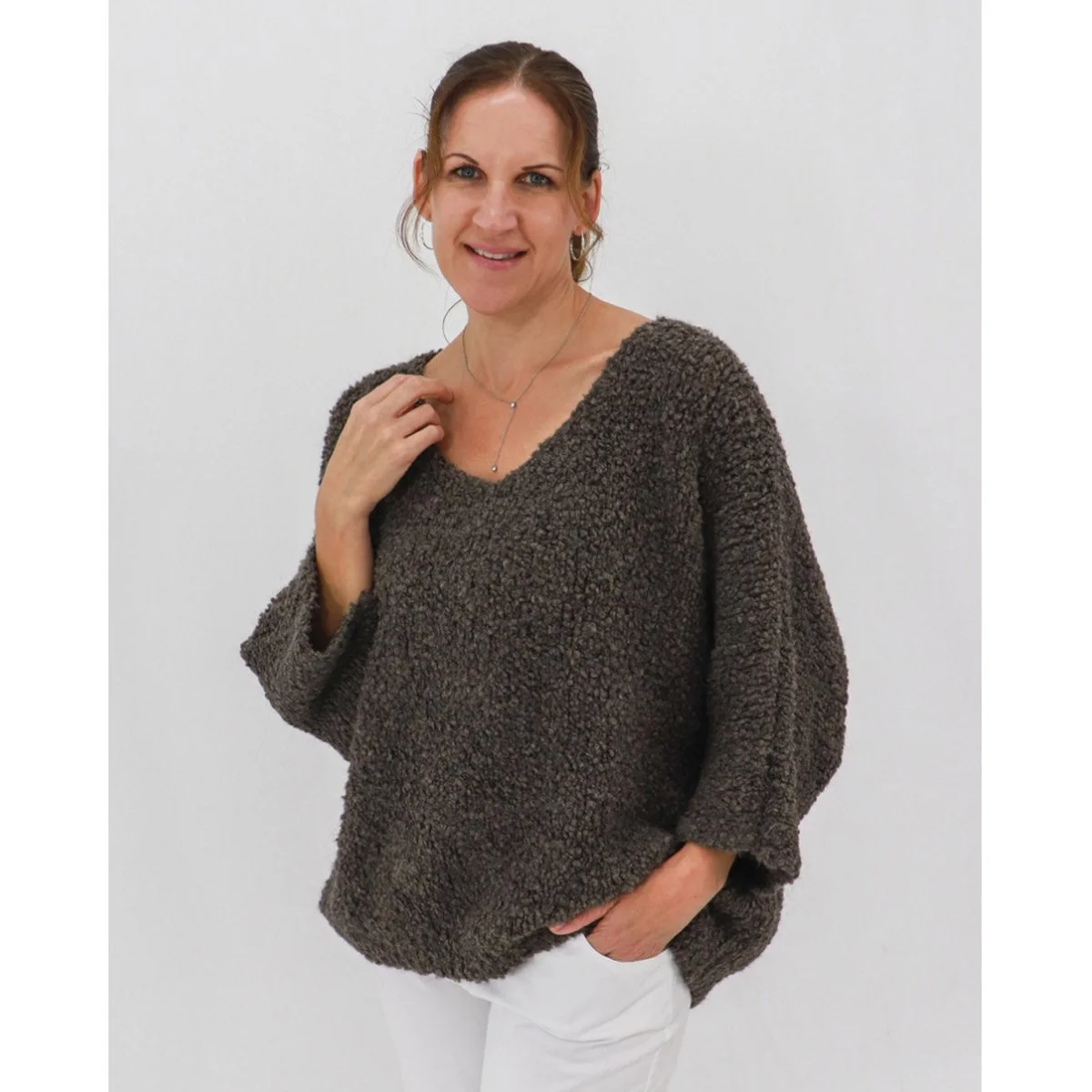 Caro--V-Neck-Sweater-Taupe-Aida-Rose.jpg