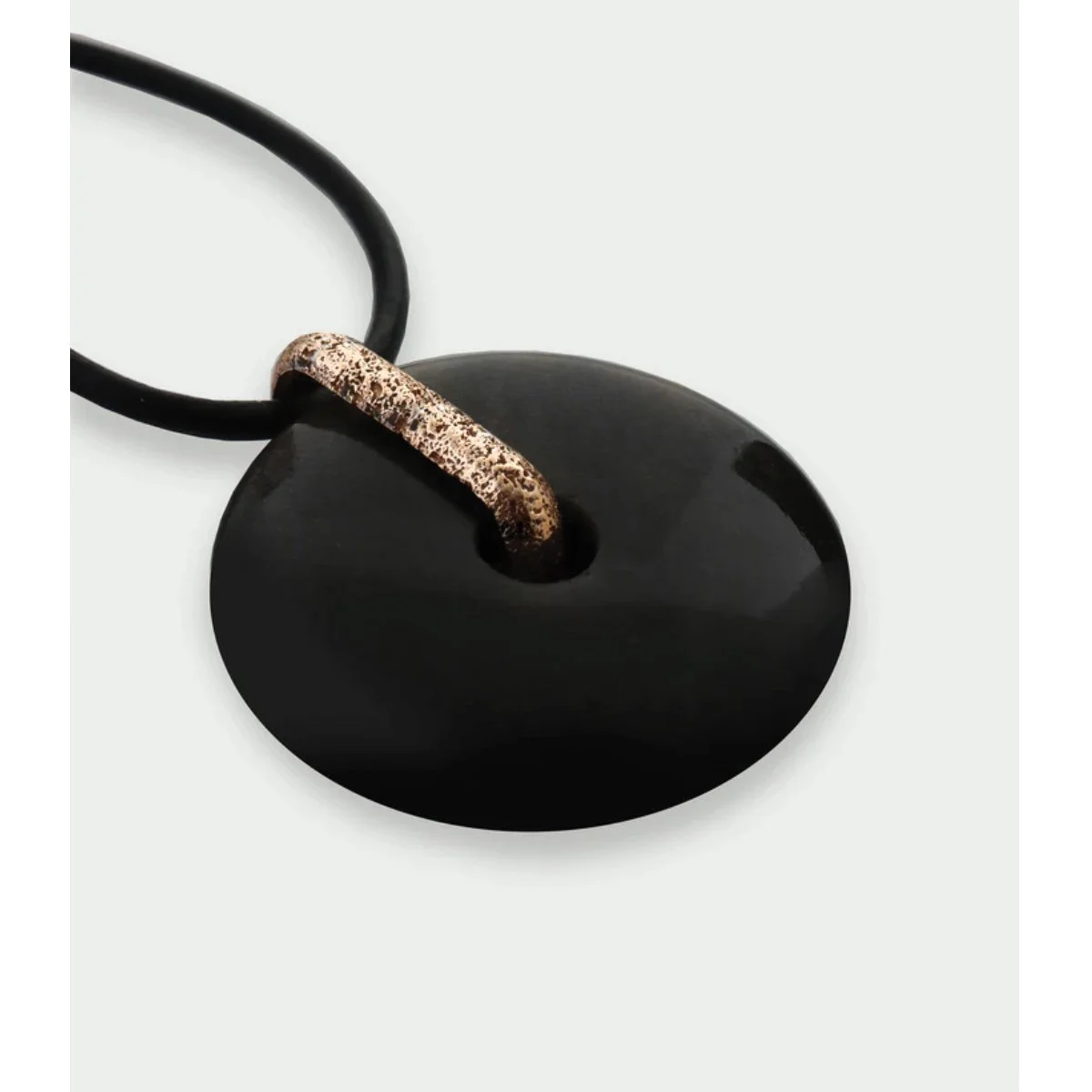 Tutti-Energy-Necklace-detail.jpg