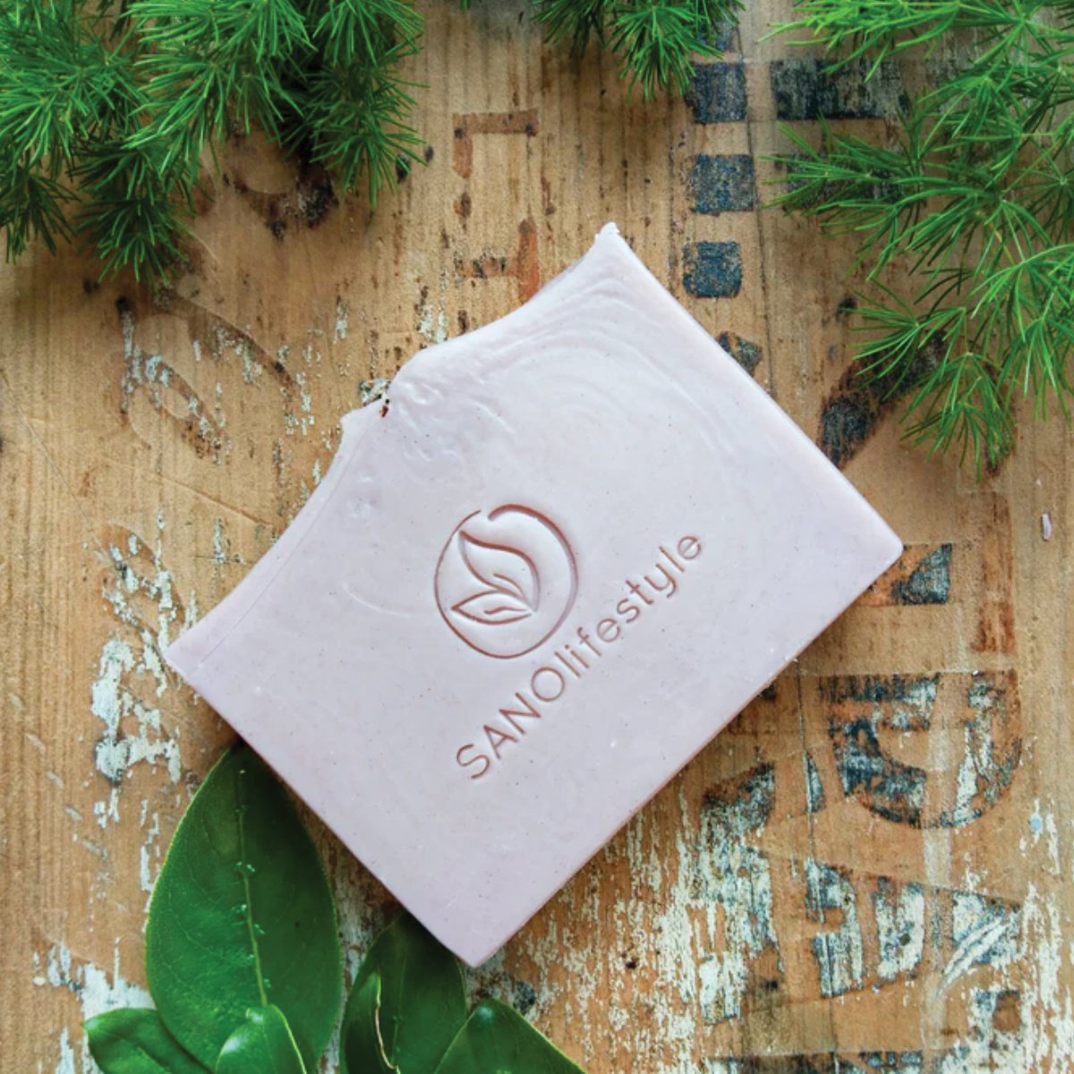 Sanolifestyle-artisan-soap--Lavender-Purple-Clay.jpg