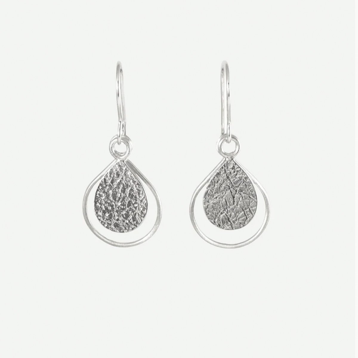 Aurelium-Silver-Dewdrop-Earrings--.jpg