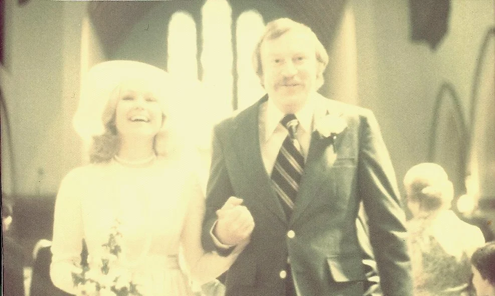 momanddadwedding.JPG