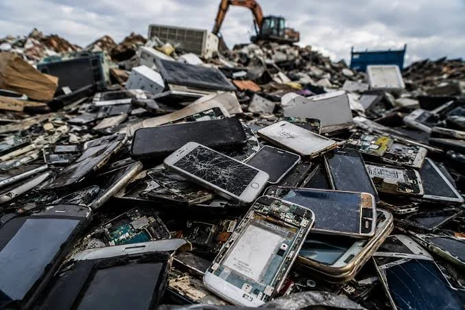 The Hidden Cost of Technology: E-waste and Heavy Metal Contamination