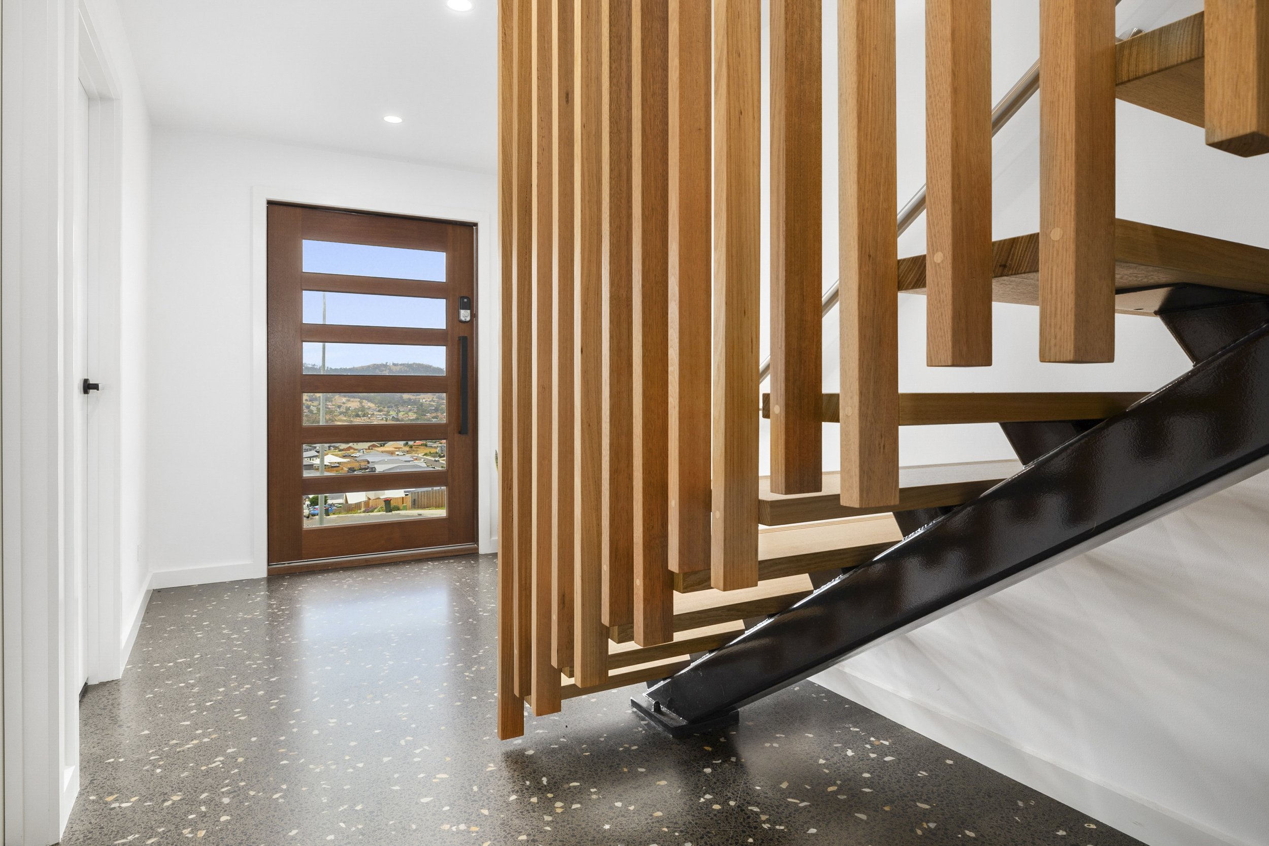 Oranssi project: slat roof