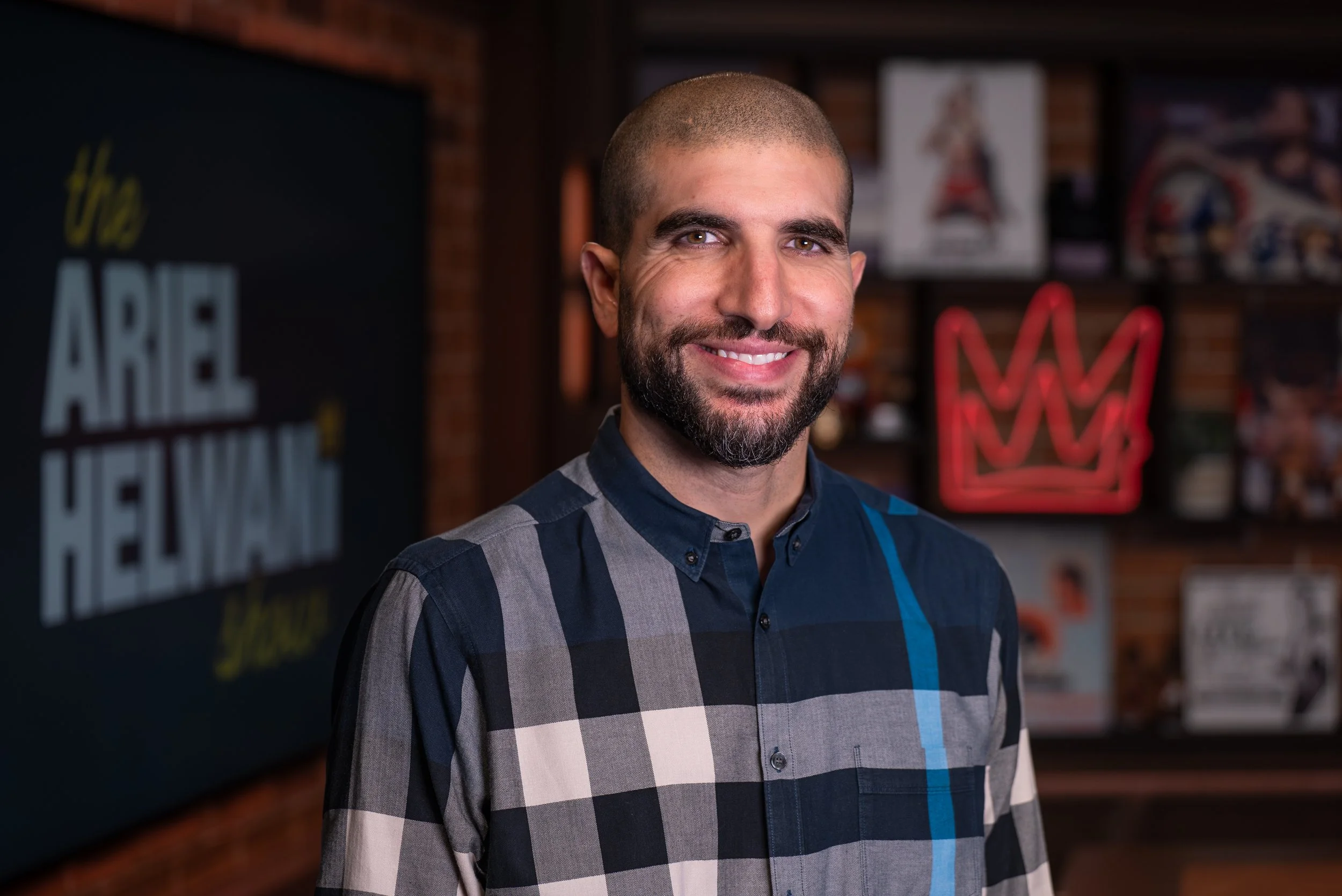 Professional headshot photography session photographed in New York City of MMA podcaster Ariel Helwani for Uncrowned by Connecticut headshot and branding session photographer 1 Lens Media.
