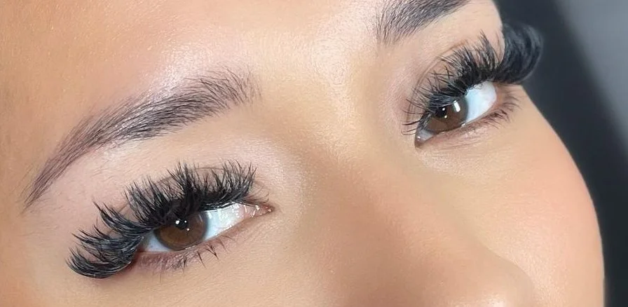 eyelash extensions.jpeg
