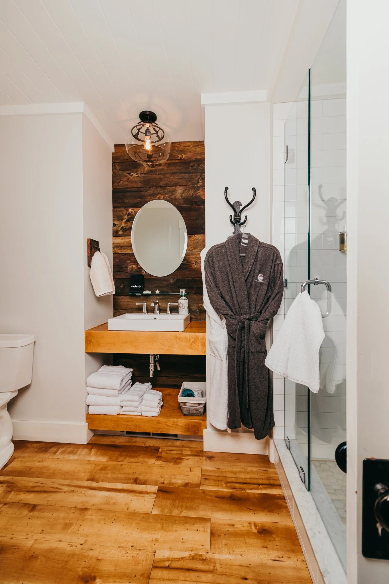 Bear mountain inn rooms-39_(2048).jpg