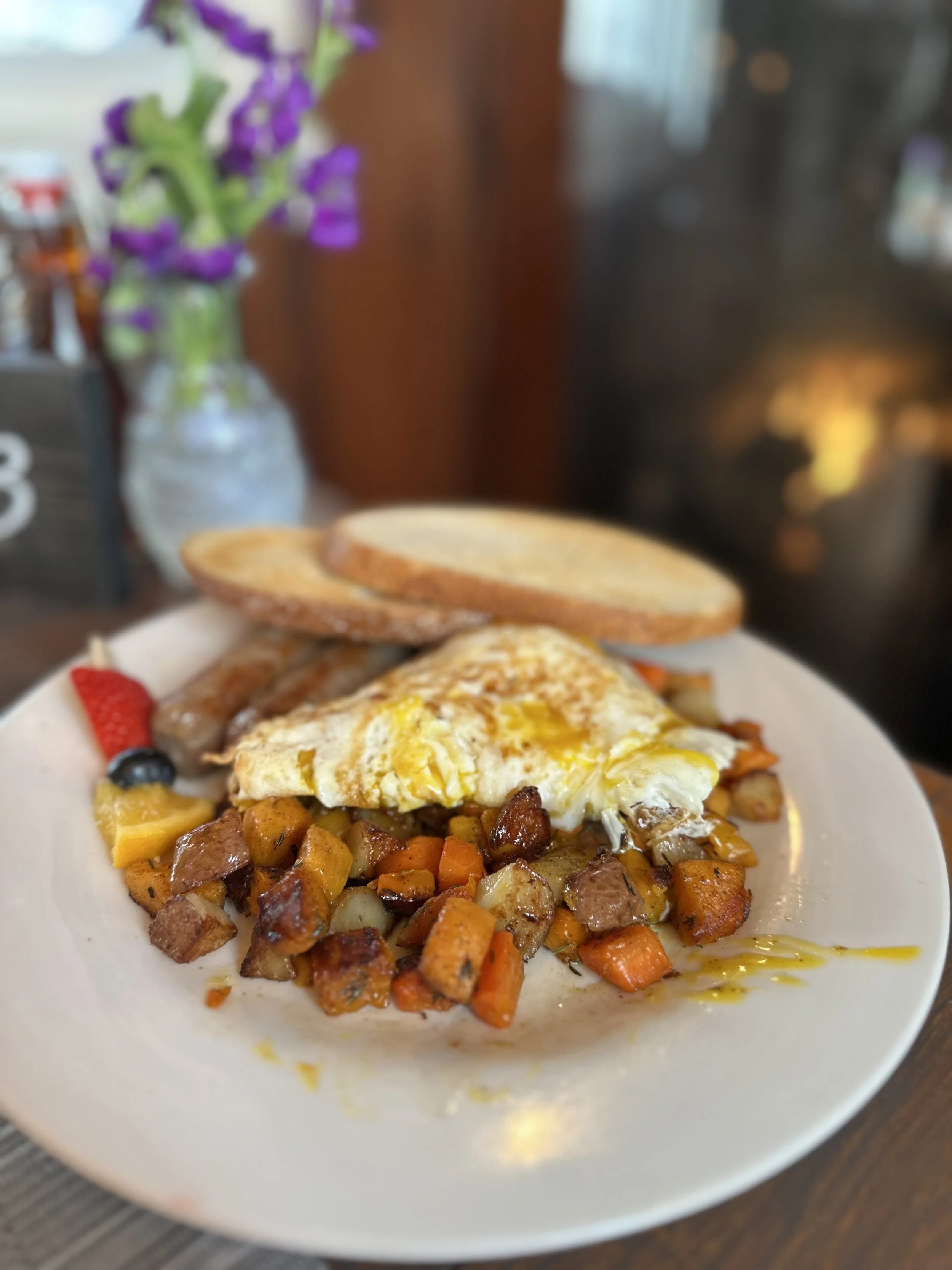 Signature Breakfast: FRI, SAT, SUN