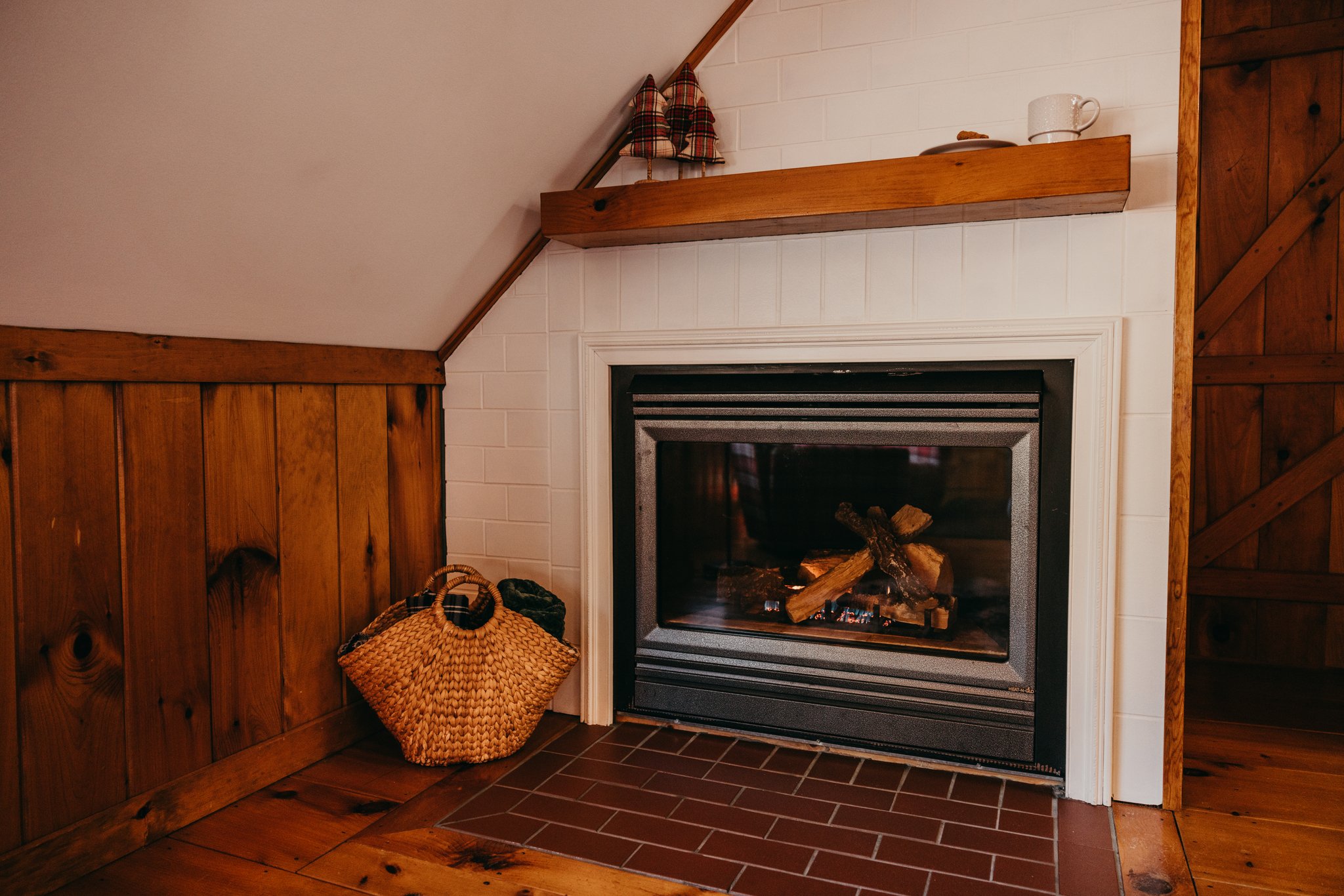 Bear mountain inn #3-161_(2048).jpg