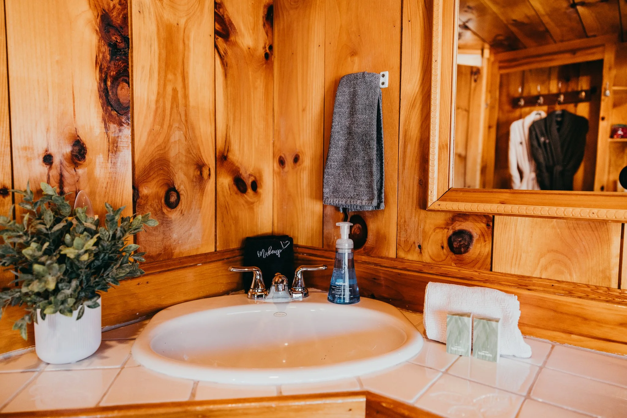 Bear Mountain inn #4-140_(2048).jpg