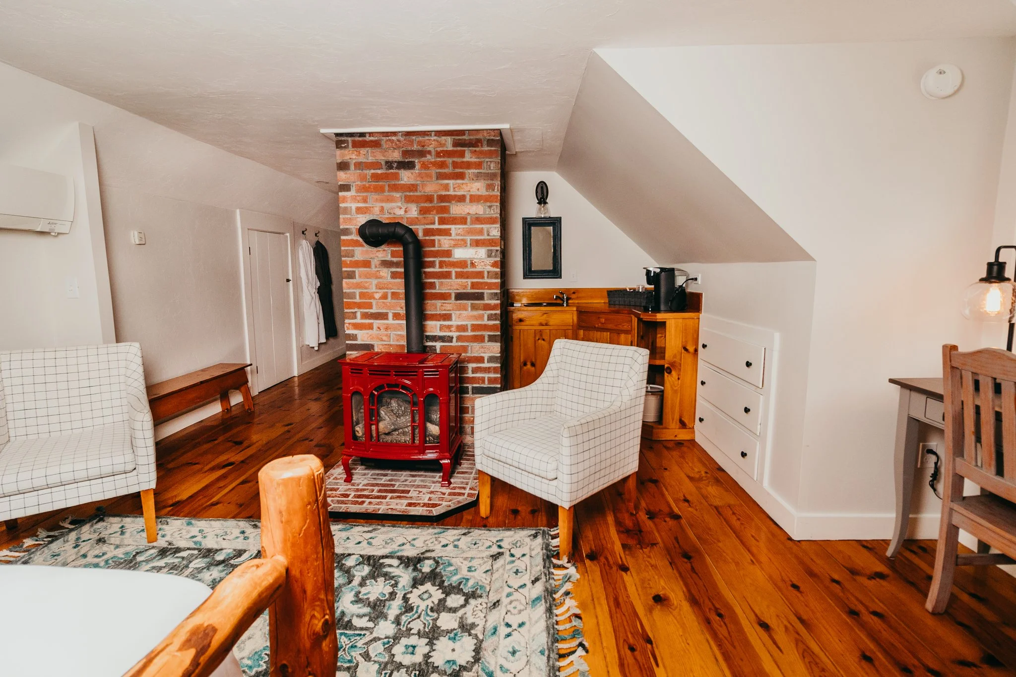 Bear mountain inn #2-27_(2048).jpg