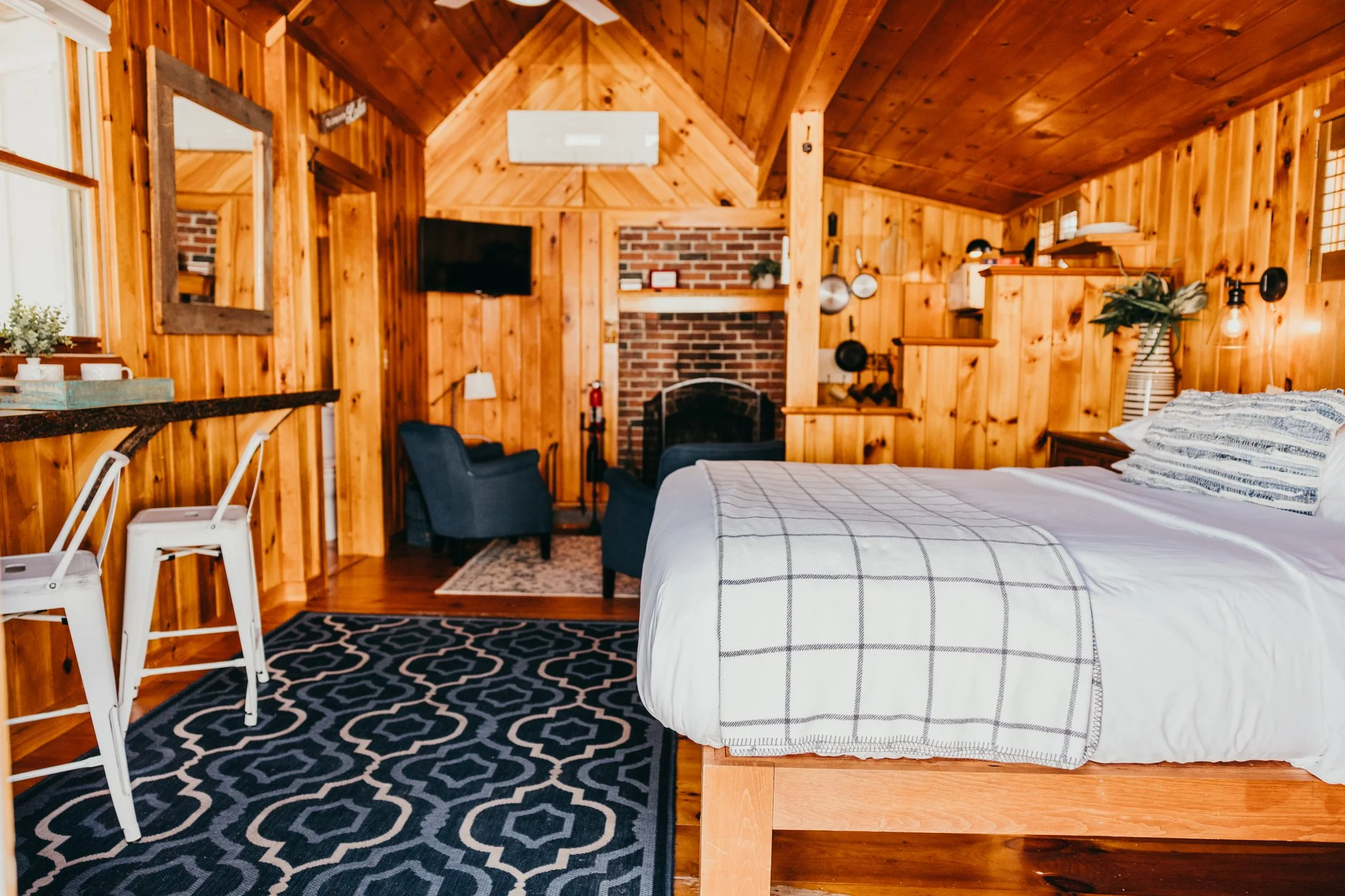 Bear Mountain inn #4-145_(2048).jpg