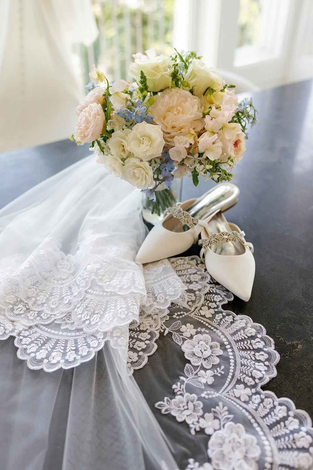 AnnaAlexSneaks-266.jpg