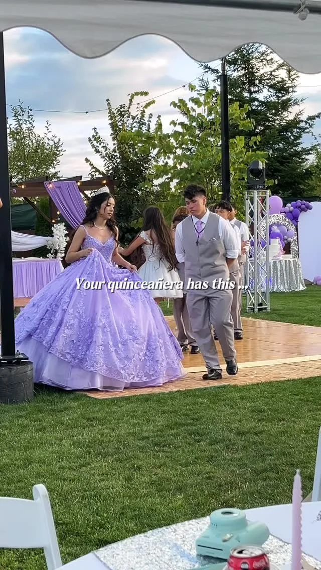 β¨ Making any quince inolvidable one snap at a time with our high quality Photobooth πΈ
Our photobooth brought the glam, the laughs, and the memories to Angelina’s XV !ππ
Backdrop : Purple adds on to our flower wall πΈ
Planning your Quince