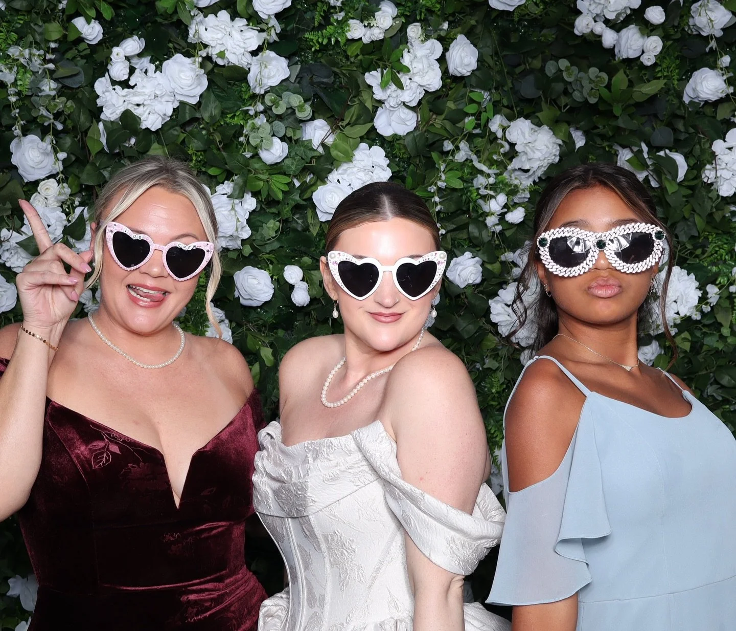 π A Night to Remember πΈβ¨
Here’s a glimpse of the fun, laughter, and love captured in our photobooth at Shay & Justin Wedding ππ
Want this kind of fun at your wedding?
π Book us for your big day: (206)771-7537
π§:amidealimages@gmail.c