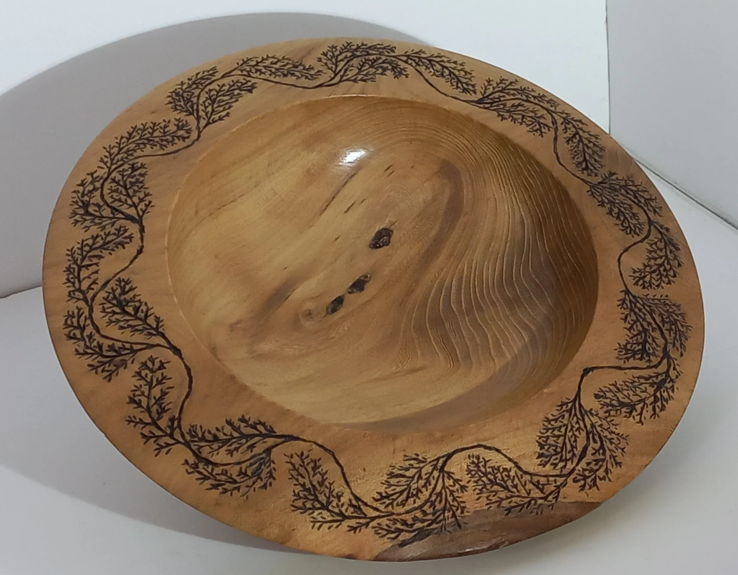 Elm LG Leaf Bowl