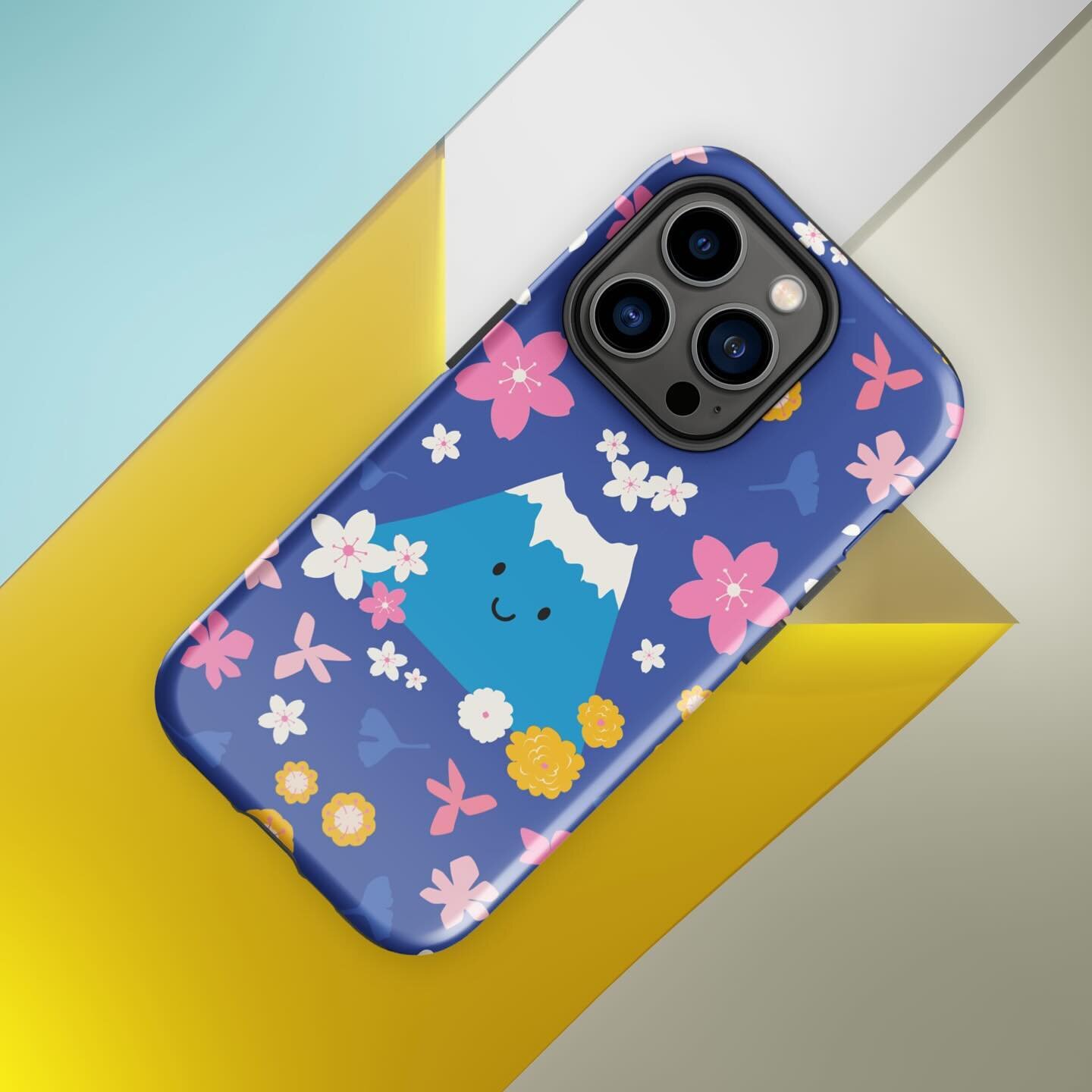 Can&rsquo;t forget about the cutie that is Fujisan amidst the flowers 🌸🏔️🌿

.
.
.

#mockup #iphonecase #patterndesign #surfacepatterndesign #surfacedesign #surfacedesigner #surfacedesignersofinstagram #repeatingpatterns #symmetry #mtfuji #fujisan 