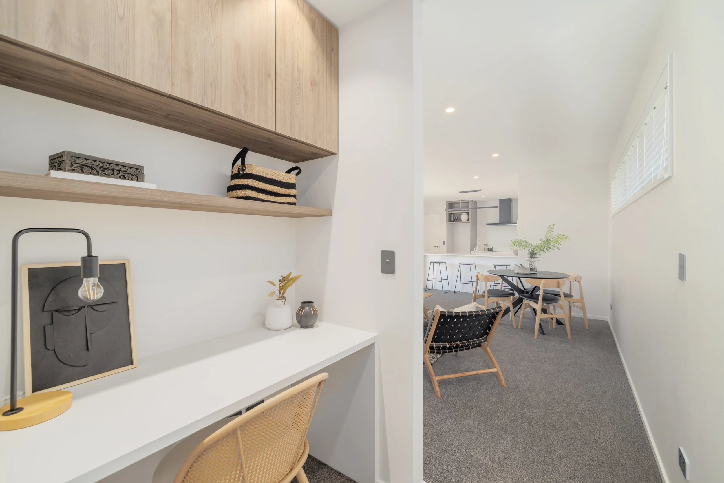 Space optimisation hallway office