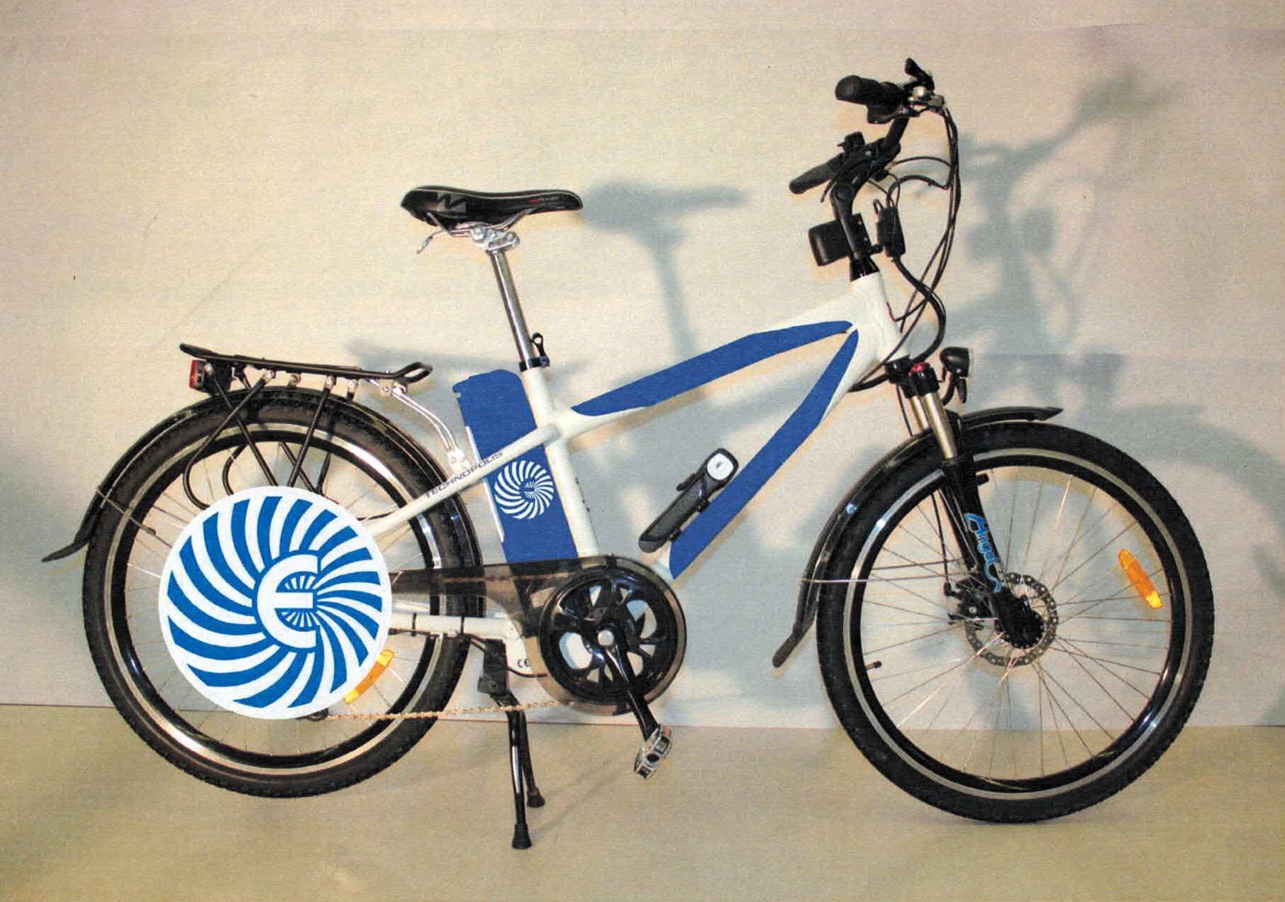 BRNB422001592DF_006883.jpg