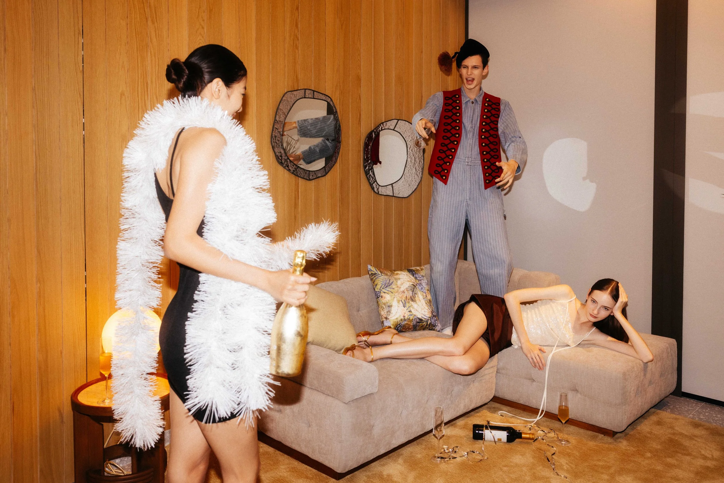 S21_StandardParty_1557_Webres.jpg