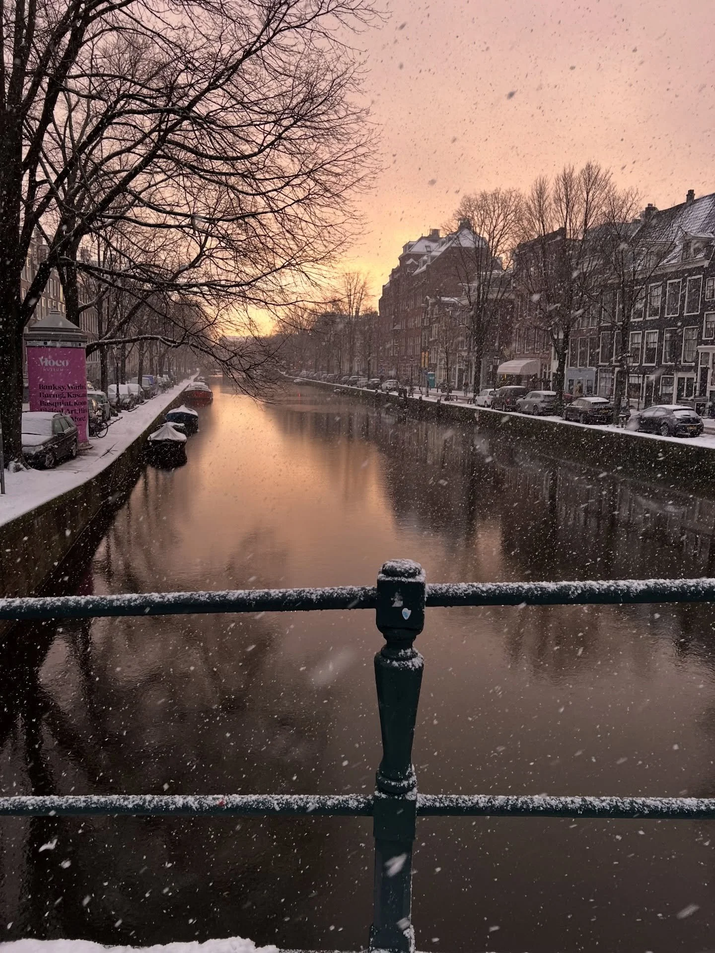 Mijn verwachtingen voor 2026, op het gebied van taal:

1️⃣Het wordt normaler om &oacute;ver het Nederlands te praten. Bijvoorbeeld door elkaar te vragen en vertellen wat je wil. Verbeterd worden of juist niet? Iets rustiger praten of is het tempo goe