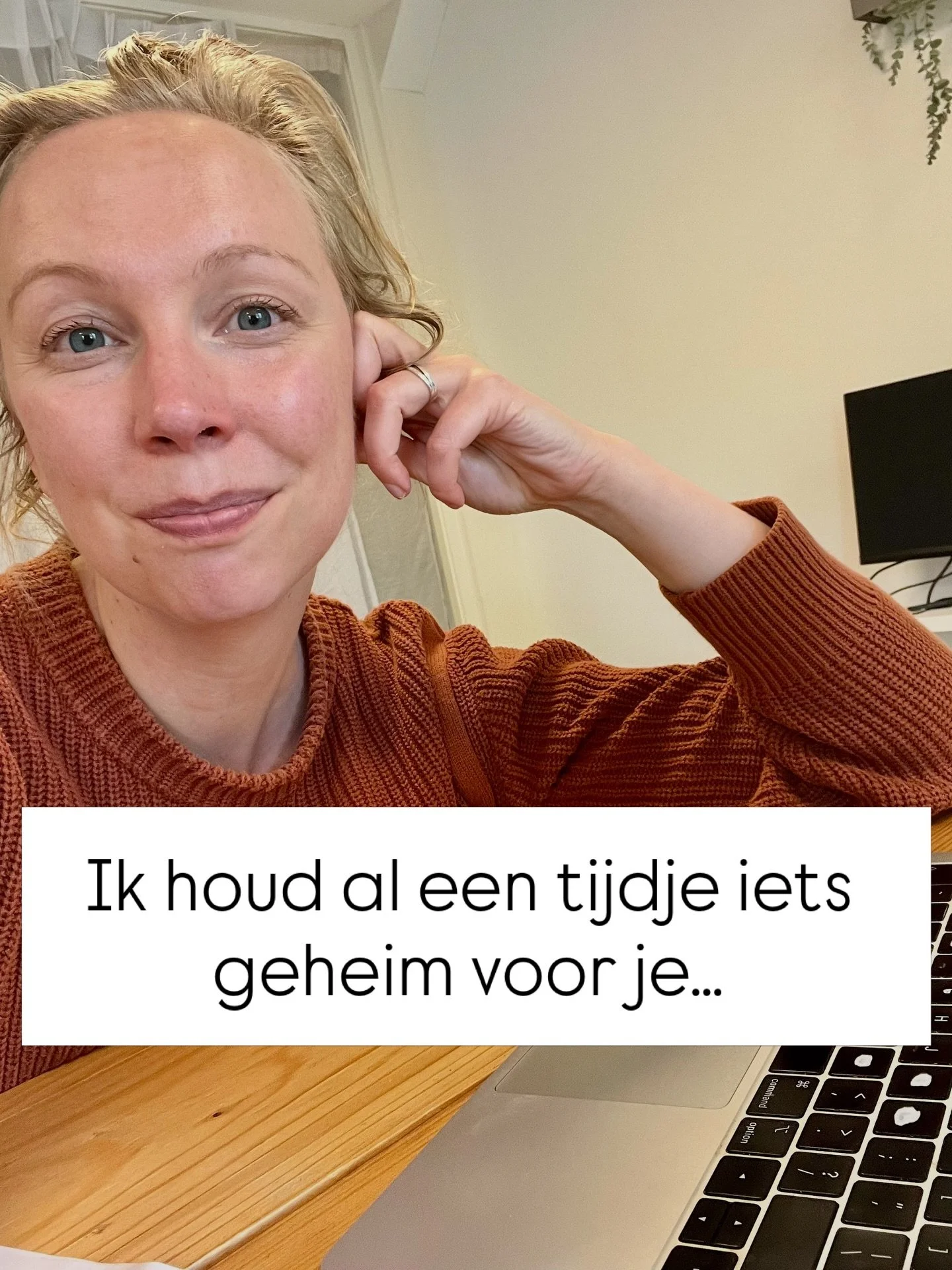 Mei is de maand!!

Waarin mijn NT2-cahier Zelfvertrouwen verschijnt 🥳🥳😎

Fysiek heb ik het boek nog niet in handen, maar digitaal is alles af &amp; rond. 

Dat betekent:

- dat het boek al te bestellen is, via de website van Boom, de uitgever (ik 